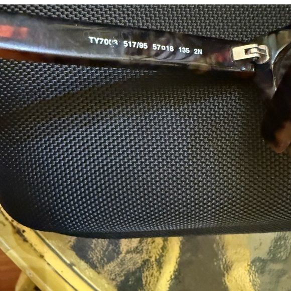 Tory Burch tortoise Look sunglasses classic iconic Fashionable Style main image 5